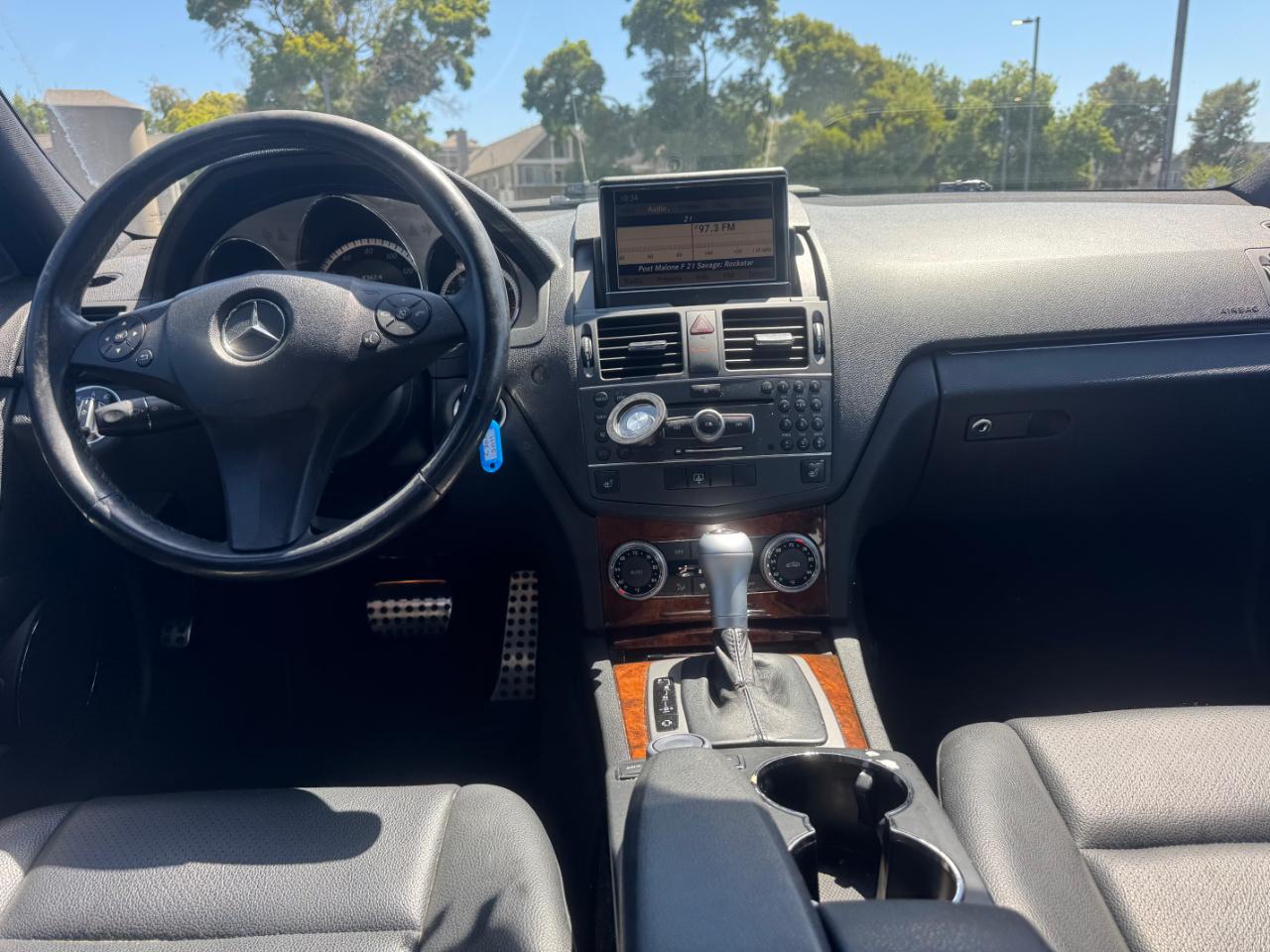 Mercedes-Benz C-Class C300 Luxury Sedan 2011
