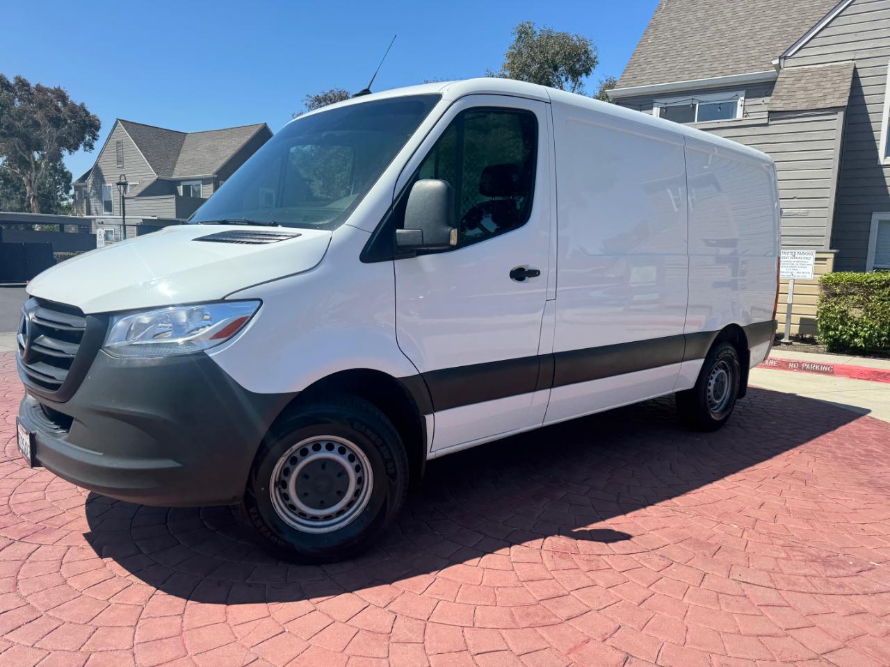 Mercedes-Benz Sprinter 2500 144-in. WB 2020