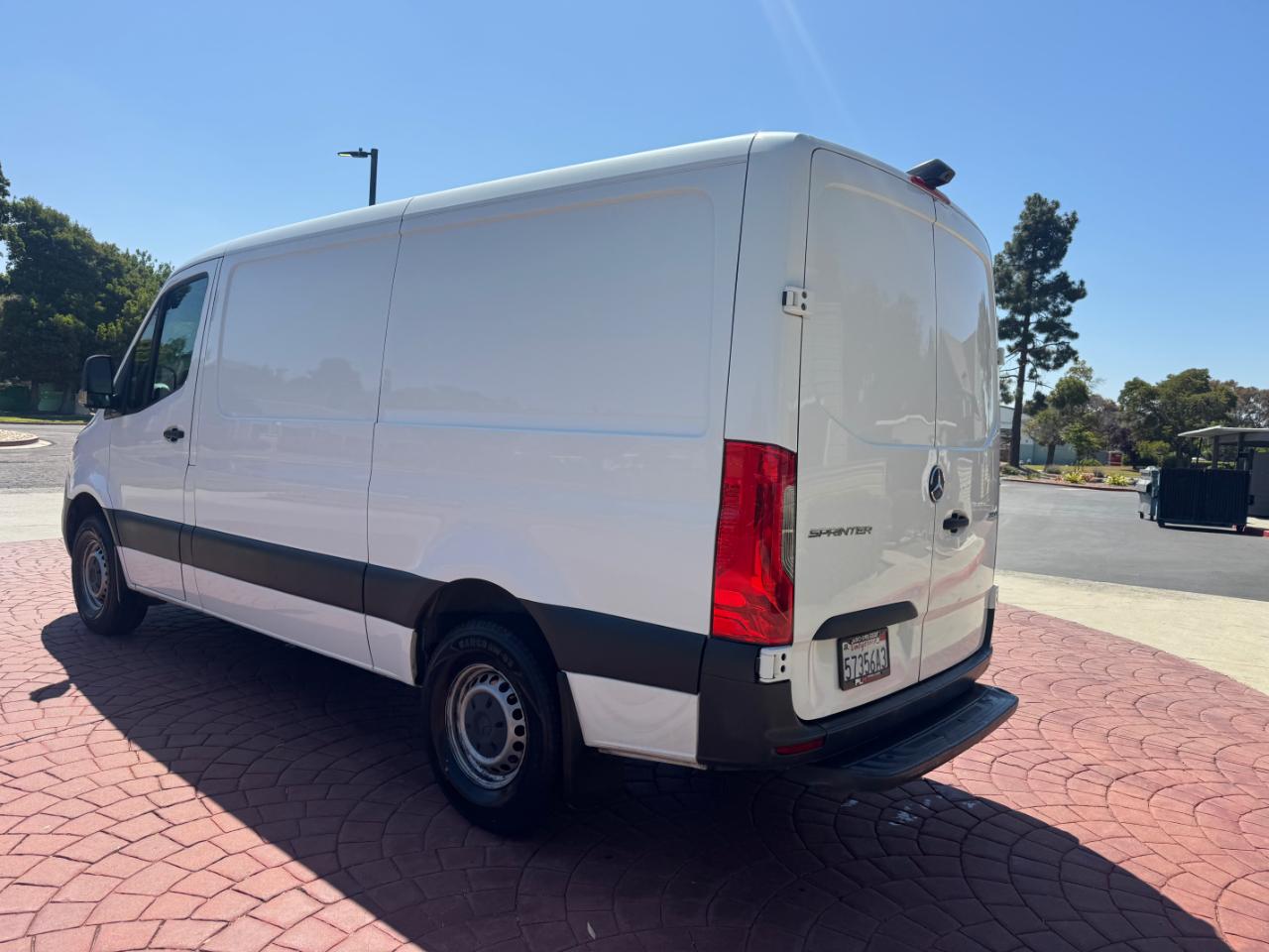 Mercedes-Benz Sprinter 2500 144-in. WB 2020
