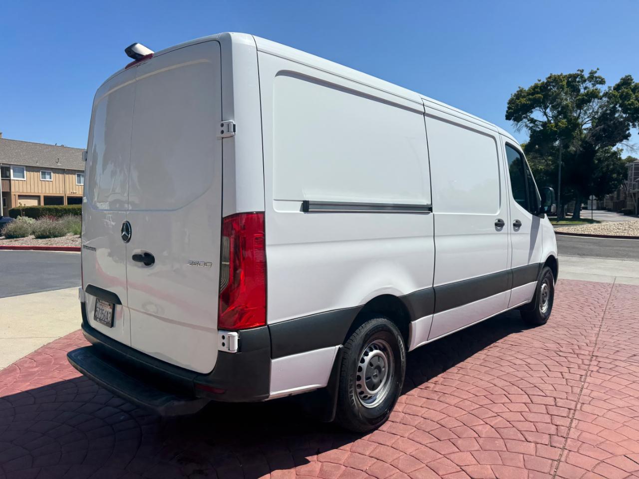 Mercedes-Benz Sprinter 2500 144-in. WB 2020