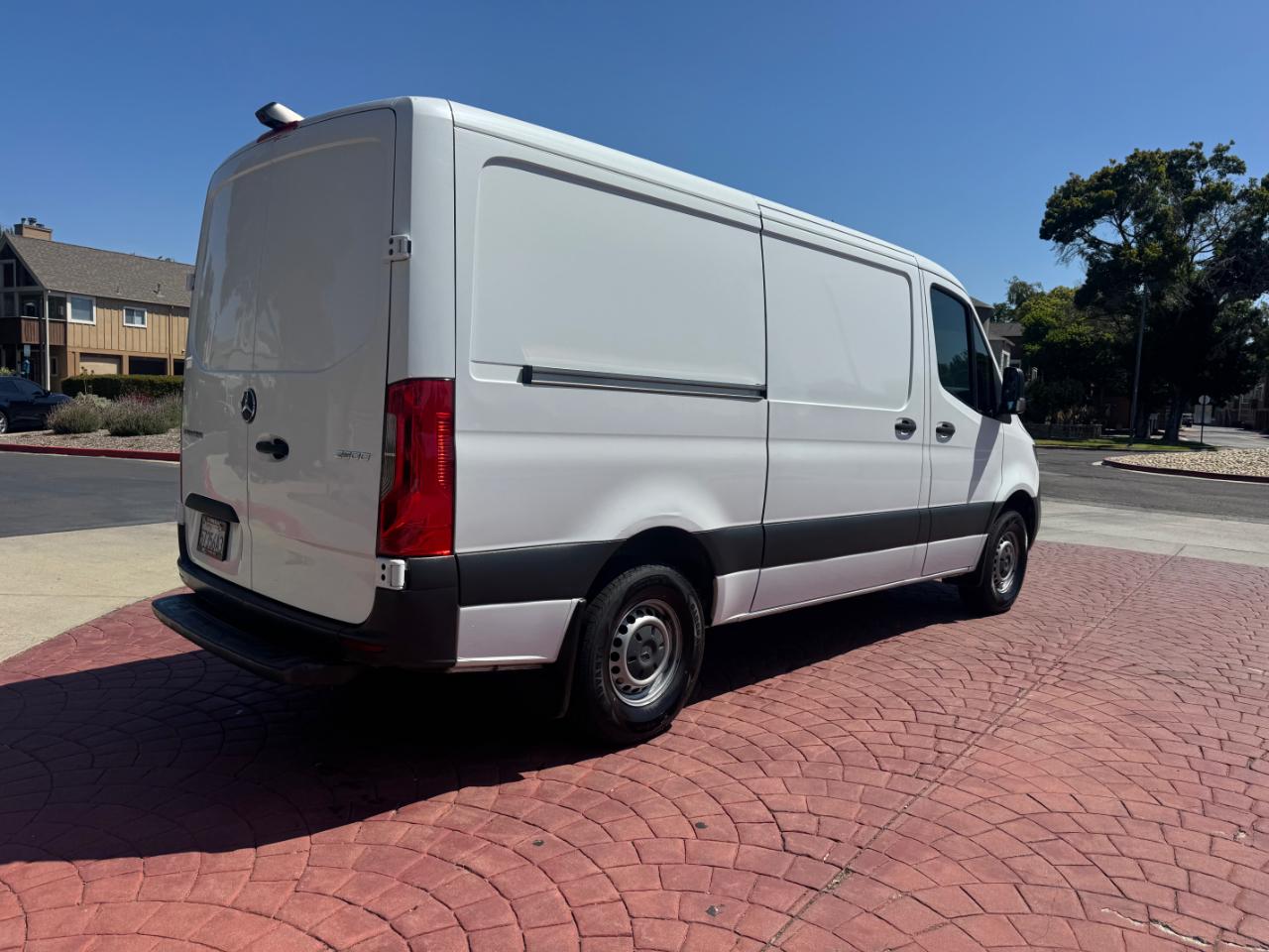 Mercedes-Benz Sprinter 2500 144-in. WB 2020