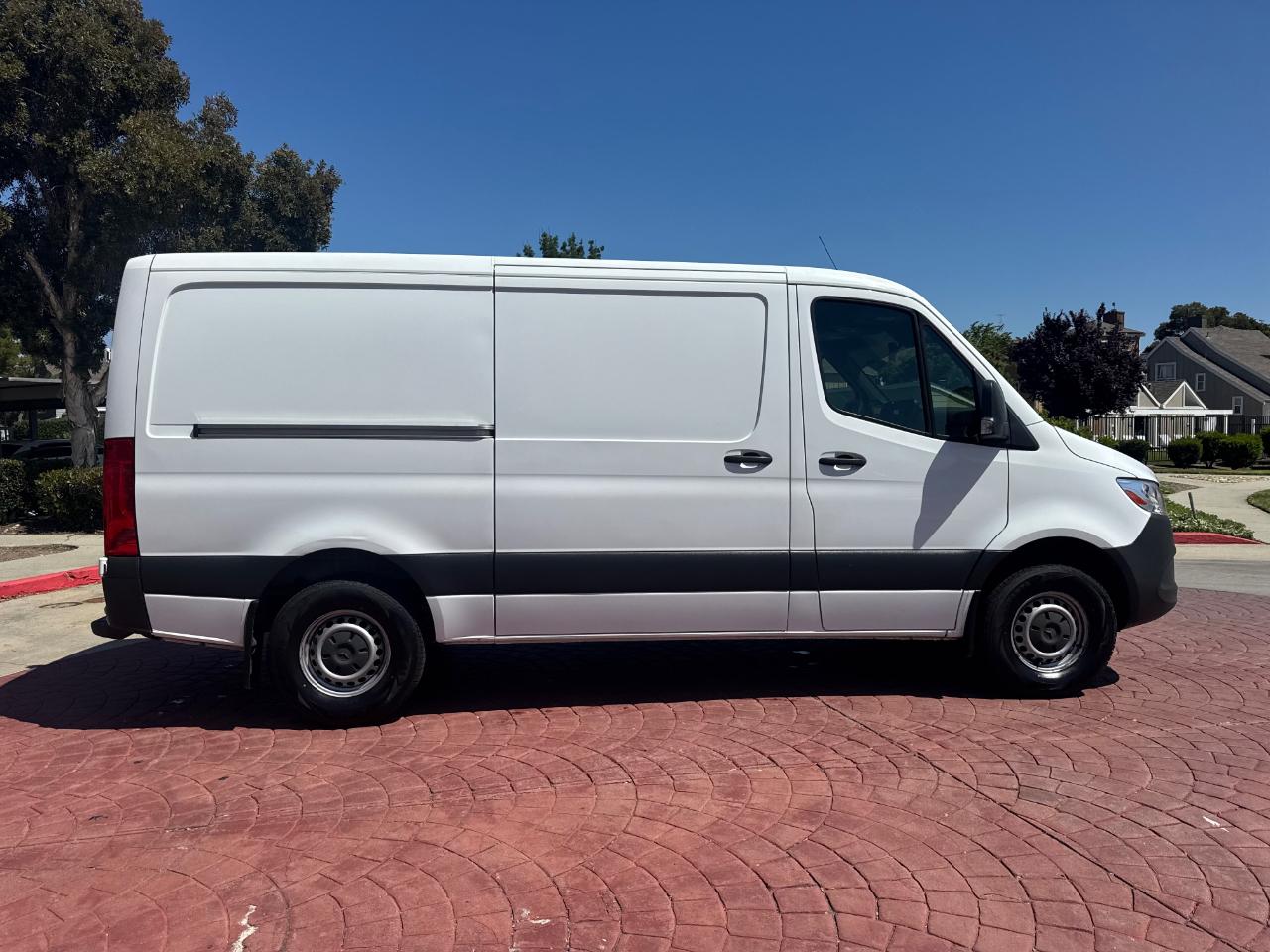 Mercedes-Benz Sprinter 2500 144-in. WB 2020