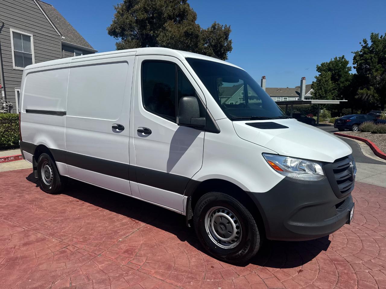Mercedes-Benz Sprinter 2500 144-in. WB 2020