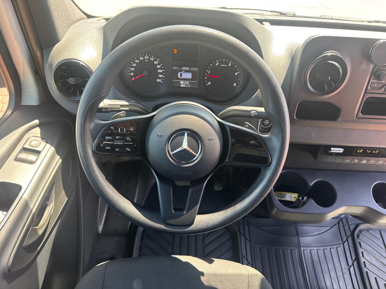 Mercedes-Benz Sprinter 2500 144-in. WB 2020