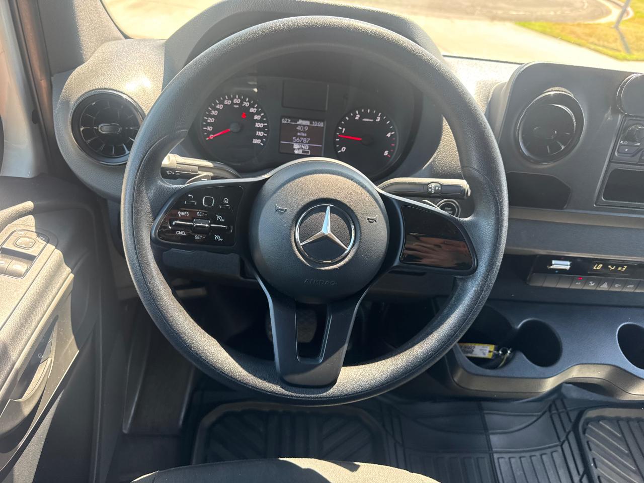 Mercedes-Benz Sprinter 2500 144-in. WB 2020
