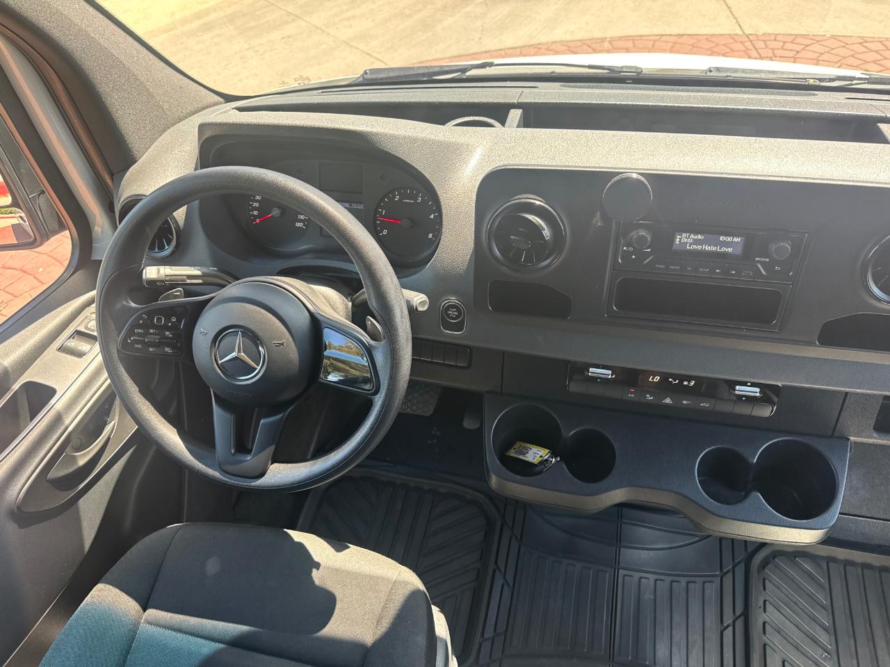 Mercedes-Benz Sprinter 2500 144-in. WB 2020
