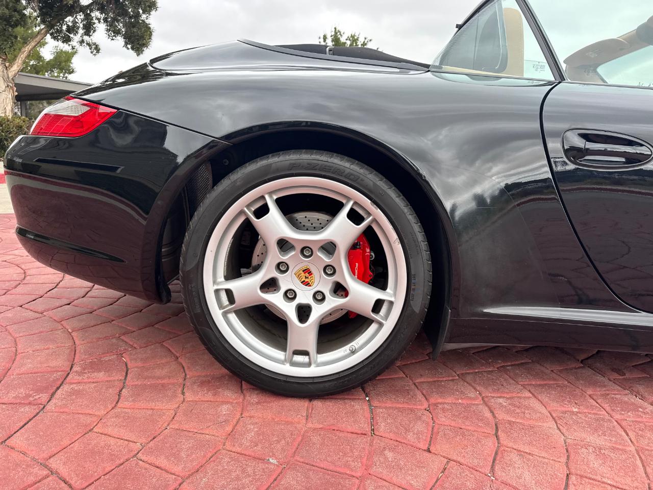 Porsche 911 Carrera S Cabriolet 2007