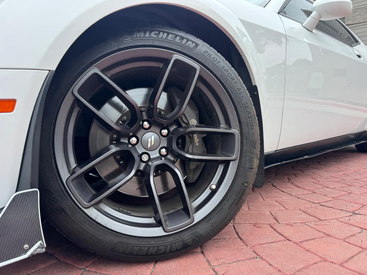 Dodge Challenger R/T Scat Pack Widebody RWD 2019