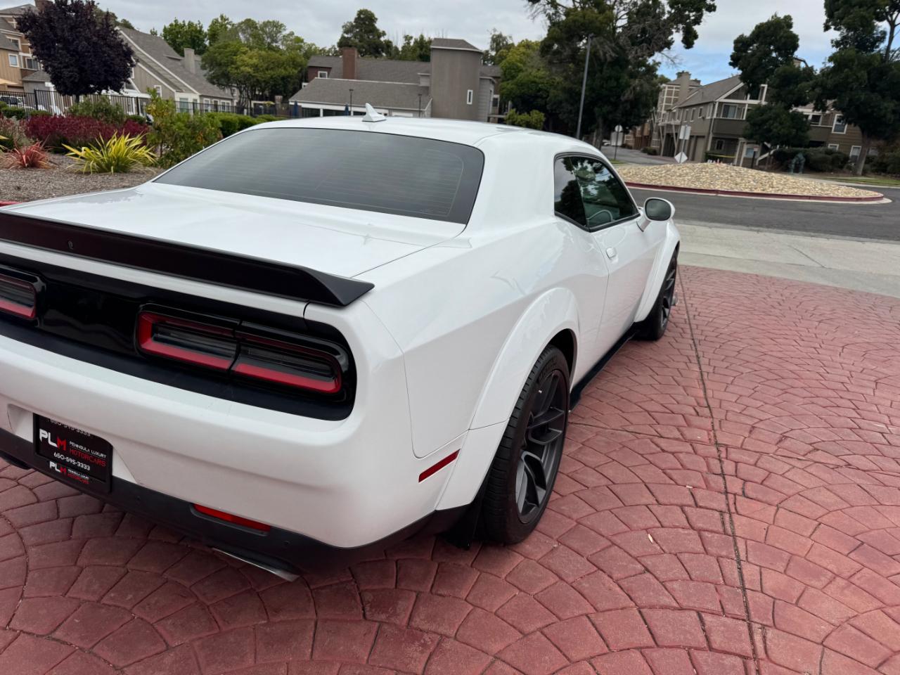 Dodge Challenger R/T Scat Pack Widebody RWD 2019