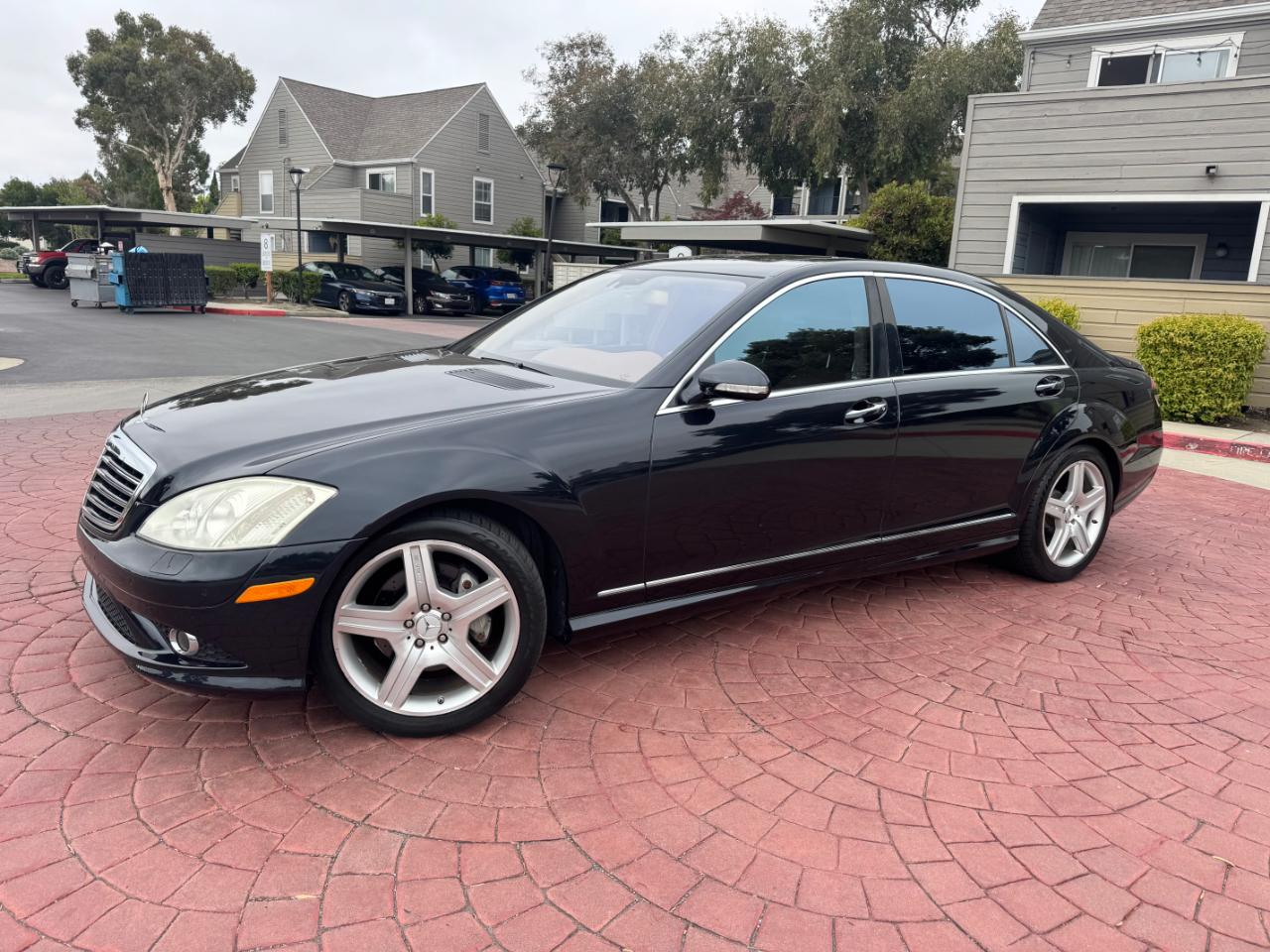 Mercedes-Benz S-Class S550 2008