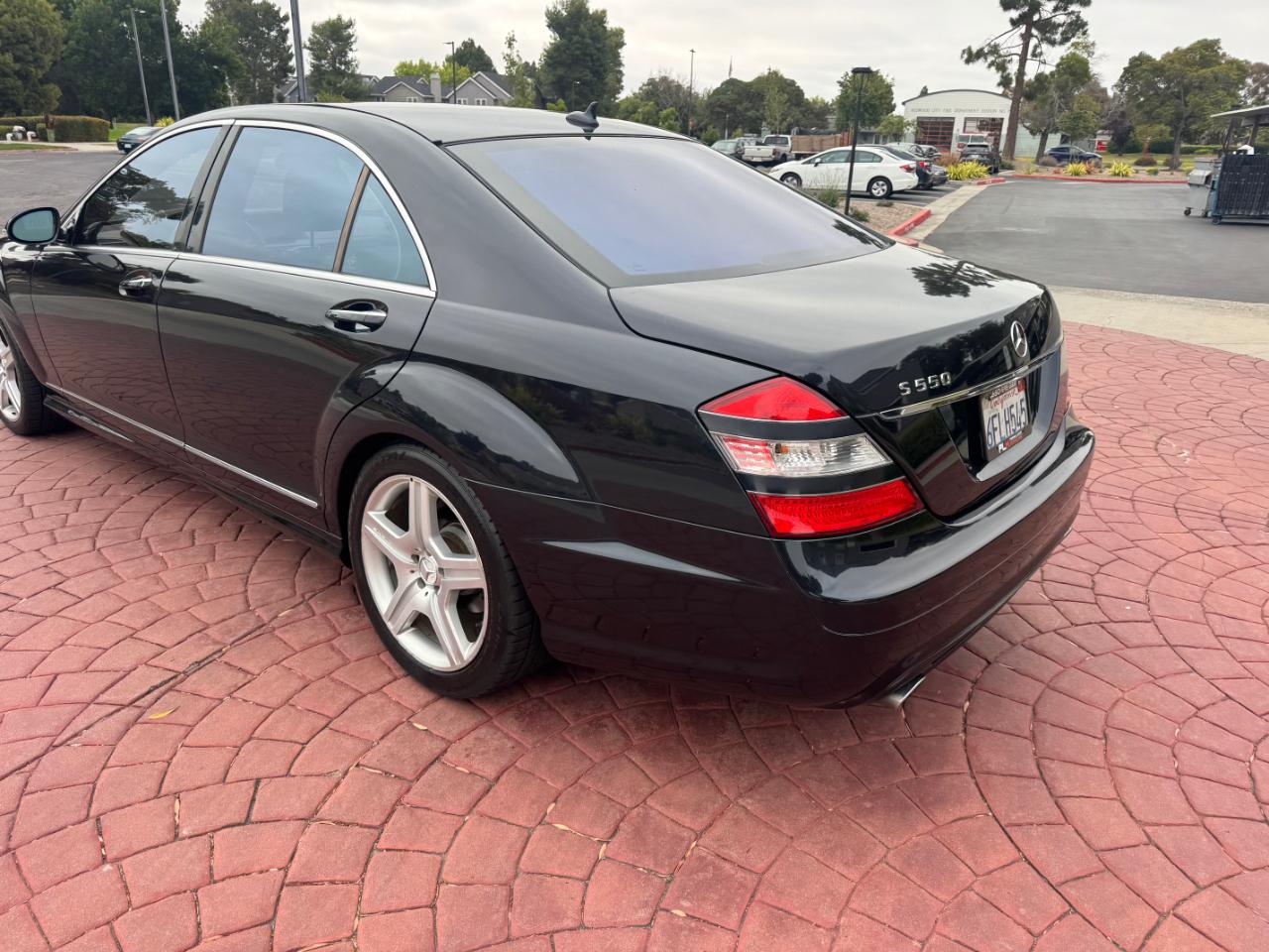 Mercedes-Benz S-Class S550 2008