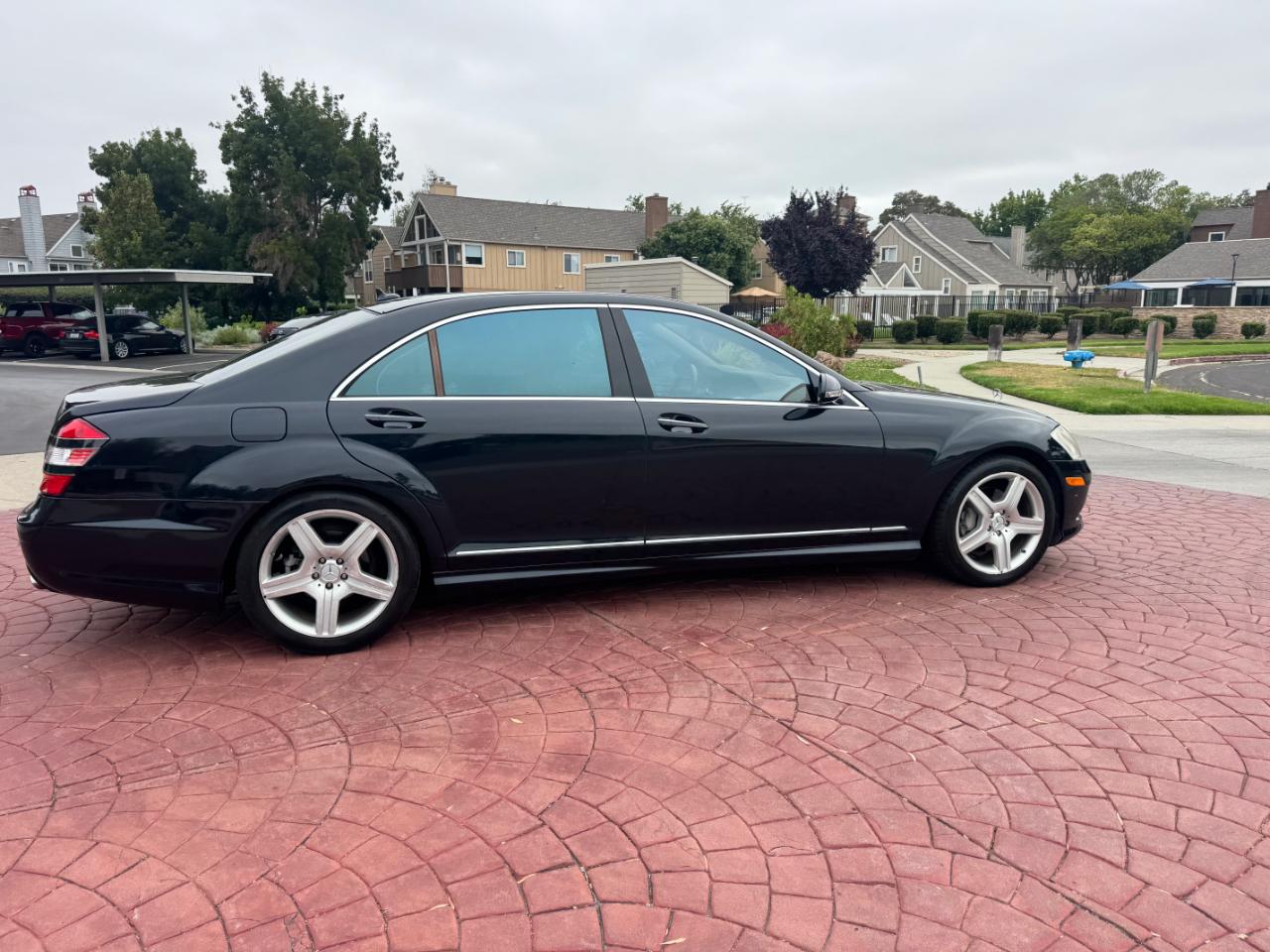 Mercedes-Benz S-Class S550 2008