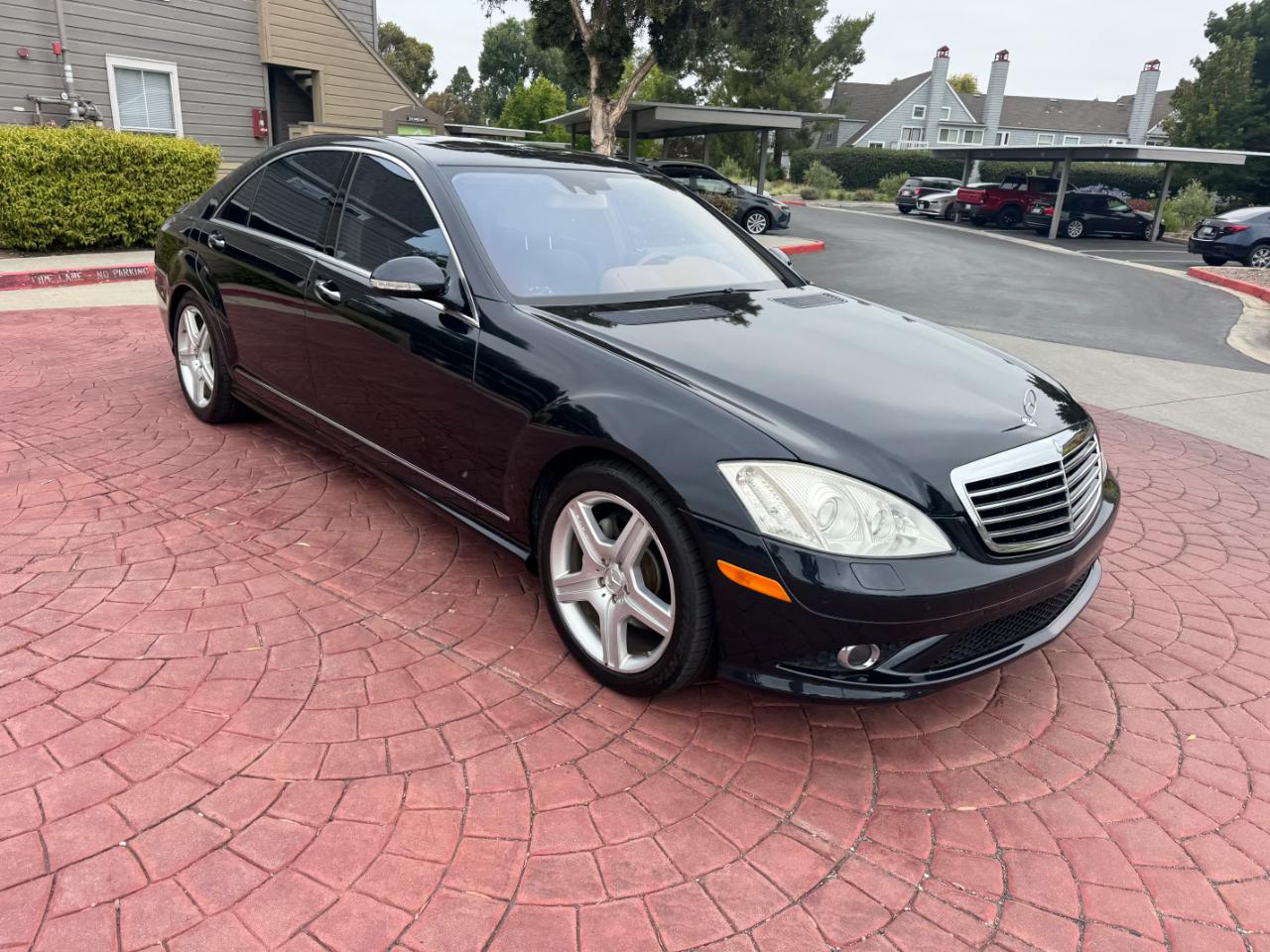 Mercedes-Benz S-Class S550 2008