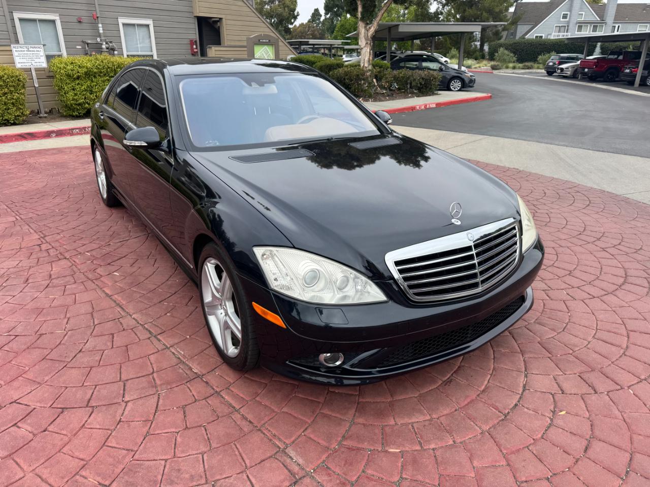 Mercedes-Benz S-Class S550 2008