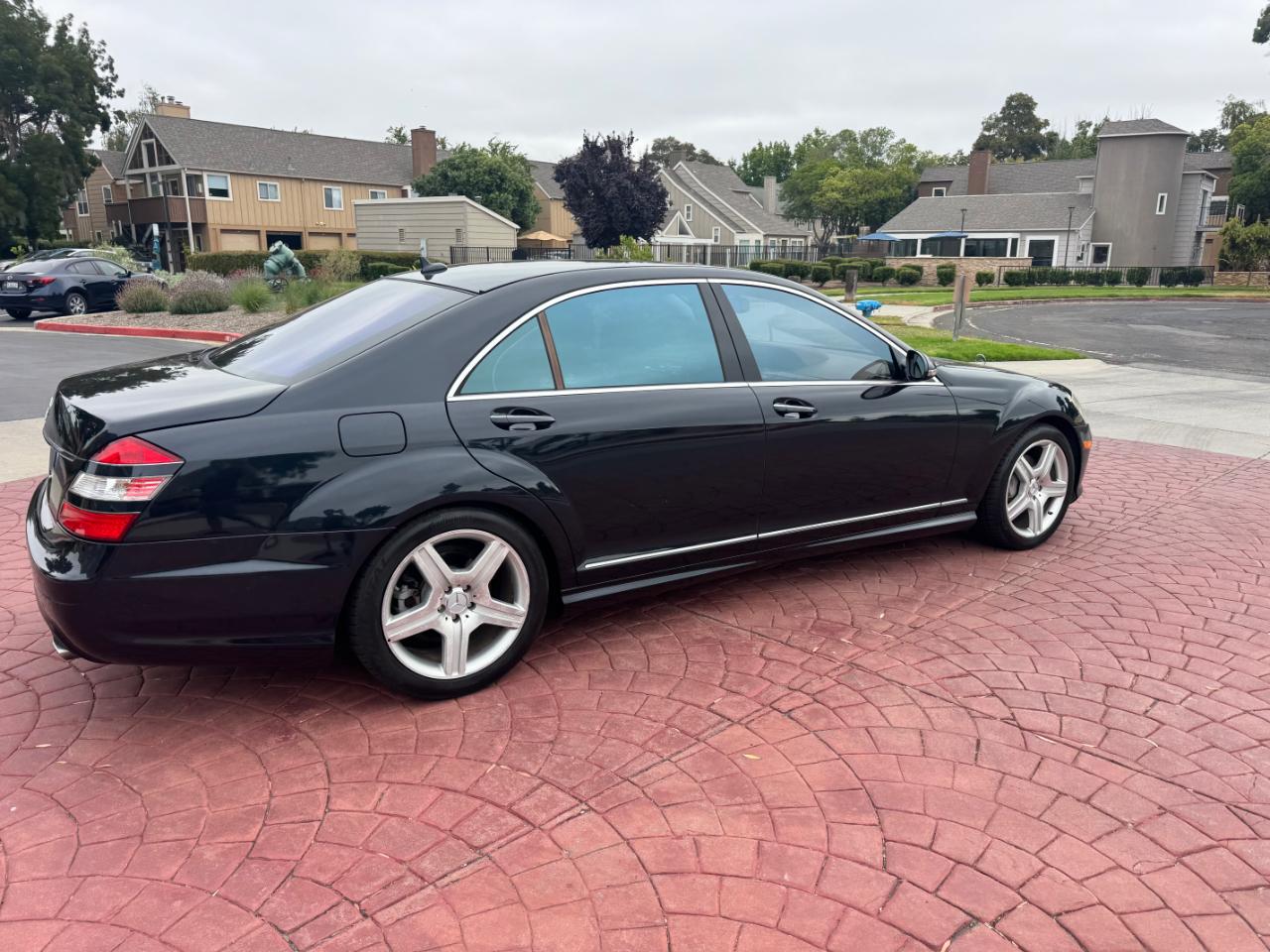 Mercedes-Benz S-Class S550 2008