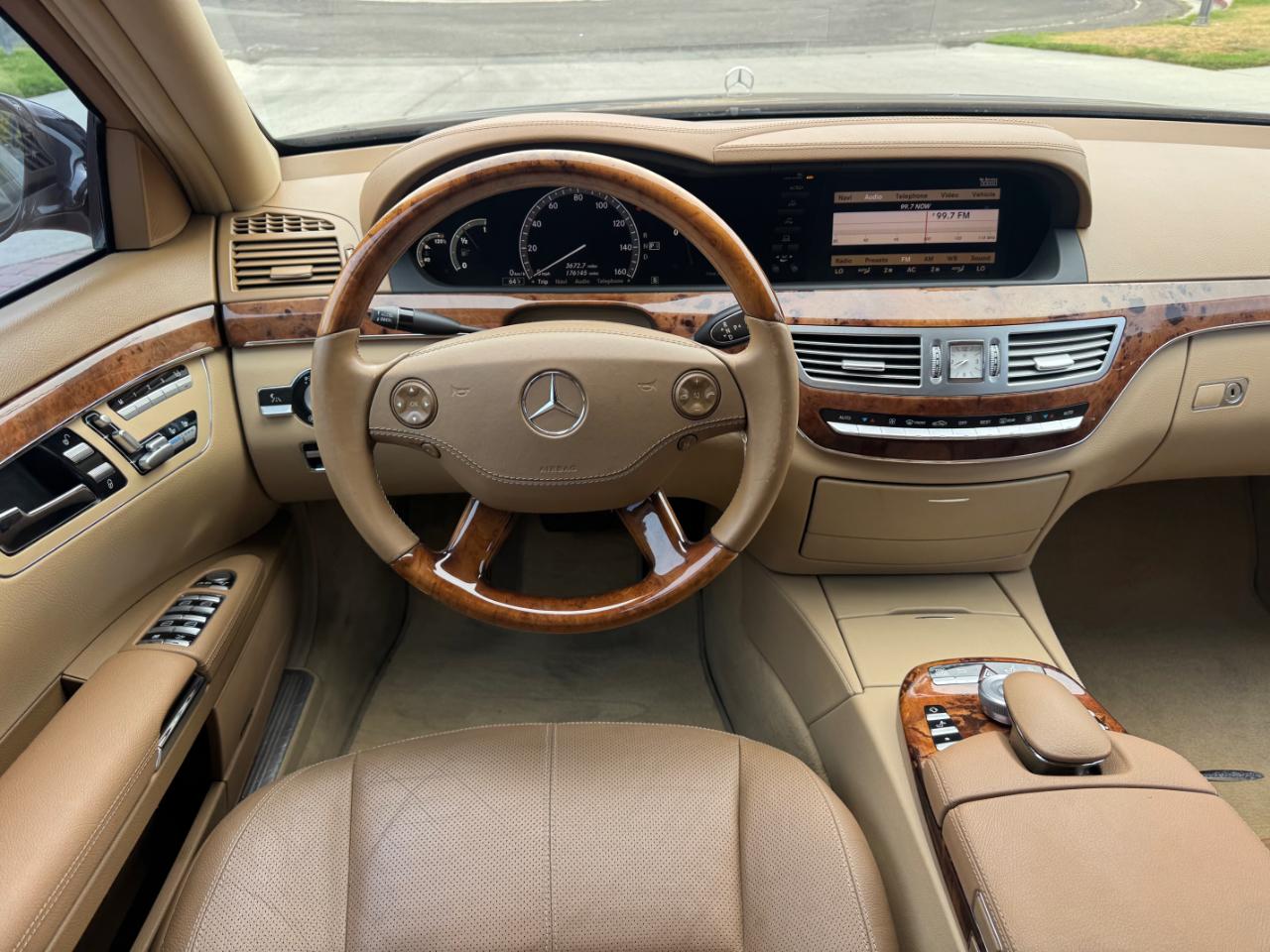 Mercedes-Benz S-Class S550 2008