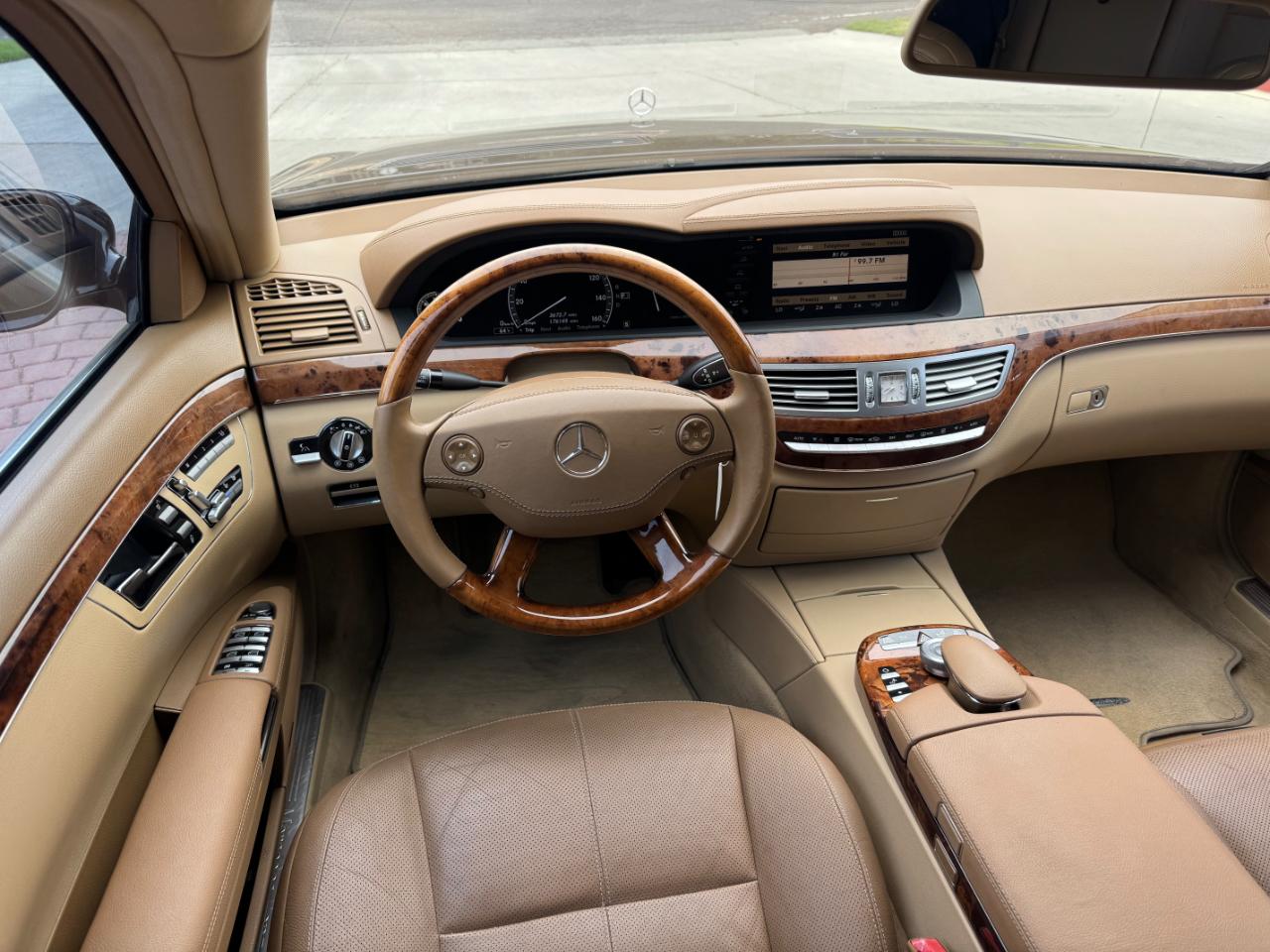 Mercedes-Benz S-Class S550 2008