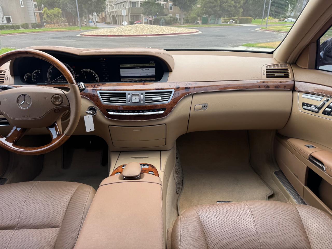 Mercedes-Benz S-Class S550 2008
