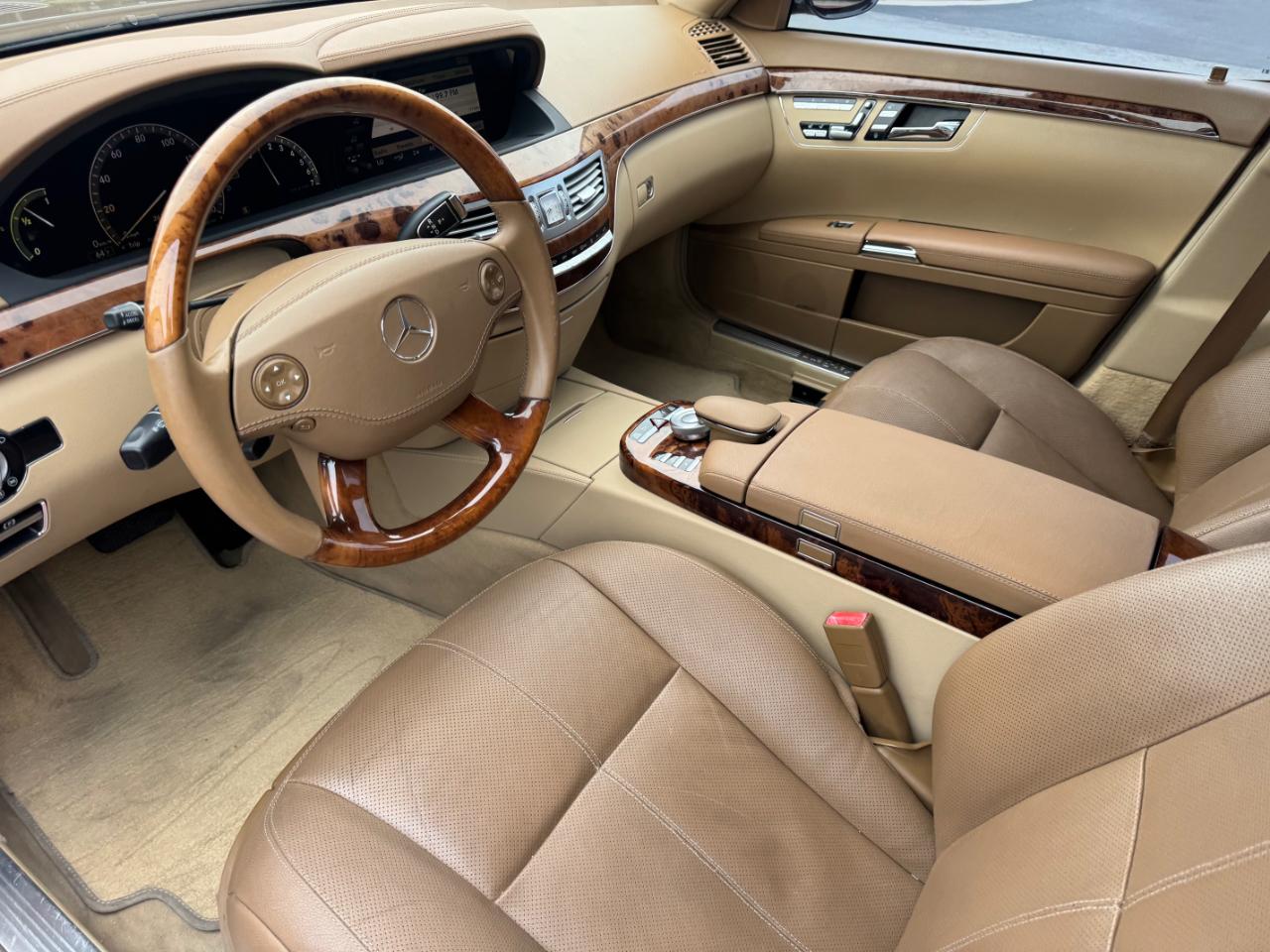 Mercedes-Benz S-Class S550 2008