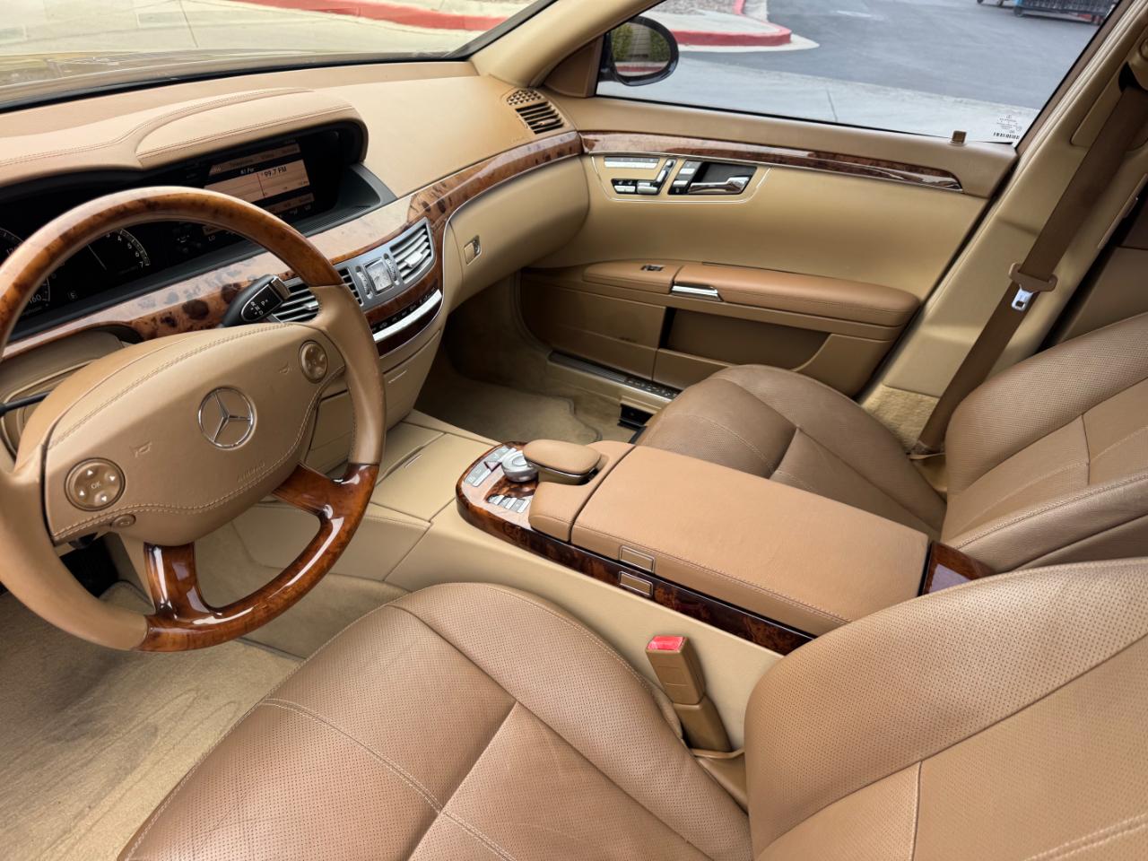 Mercedes-Benz S-Class S550 2008