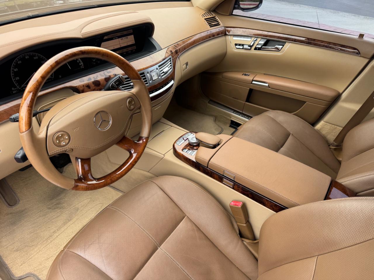 Mercedes-Benz S-Class S550 2008
