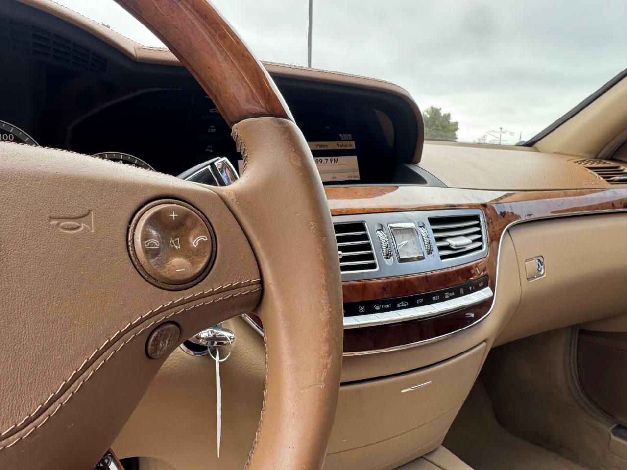 Mercedes-Benz S-Class S550 2008
