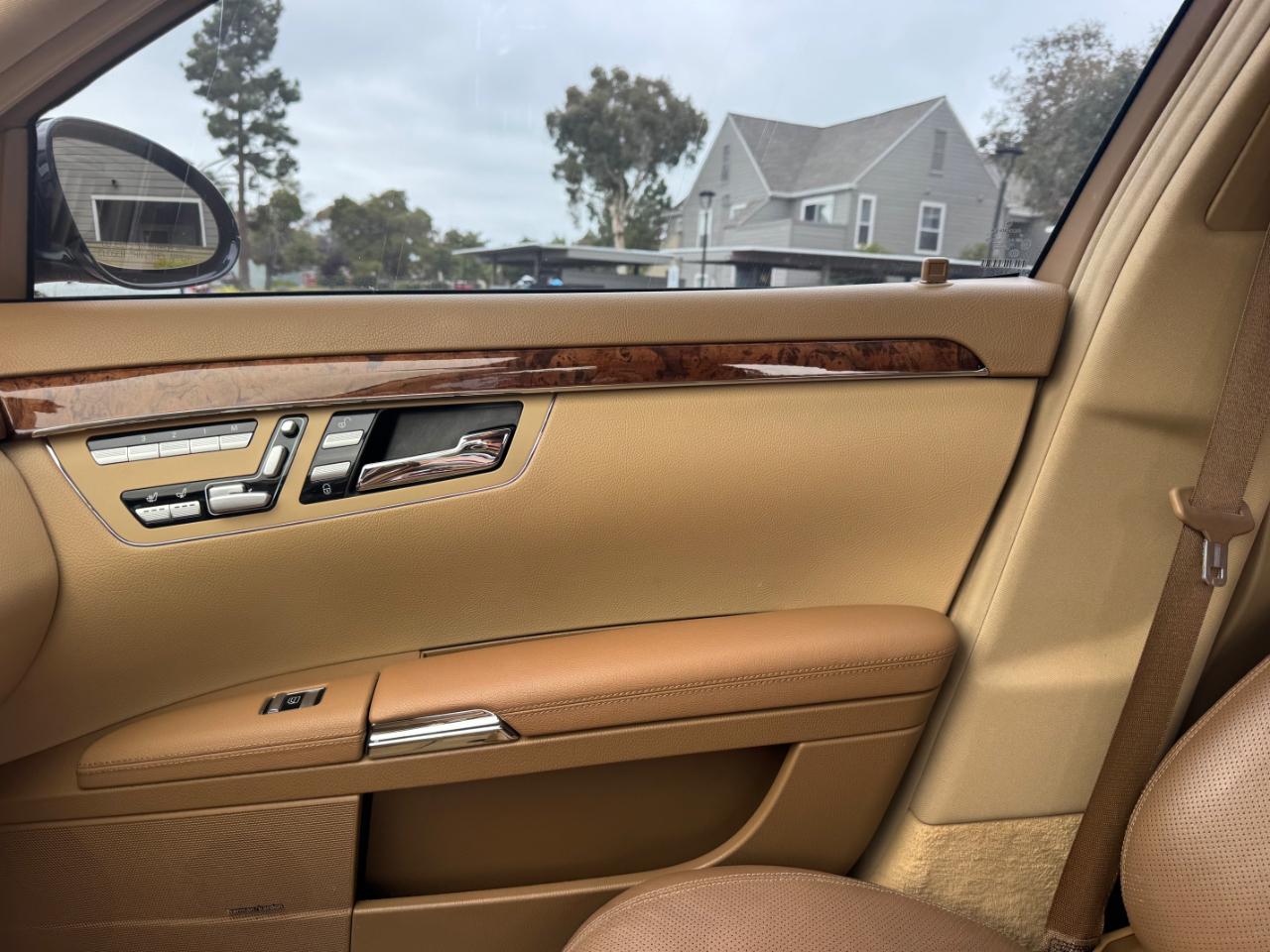 Mercedes-Benz S-Class S550 2008