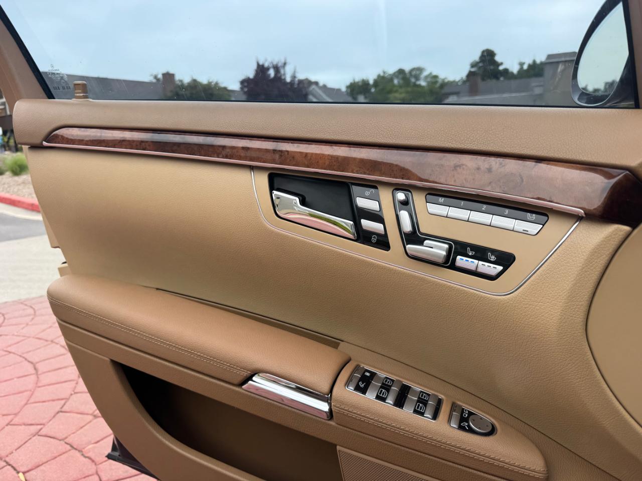 Mercedes-Benz S-Class S550 2008