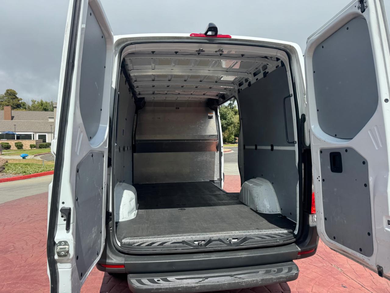 Mercedes-Benz Sprinter 2500 144-in. WB 2022