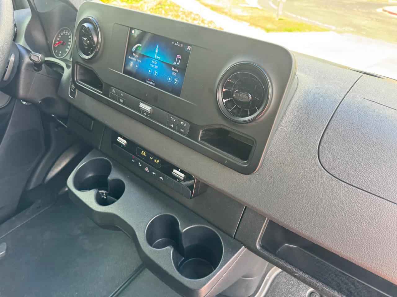 Mercedes-Benz Sprinter 2500 144-in. WB 2022