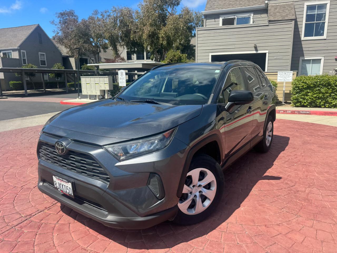 Toyota RAV4 LE 2019