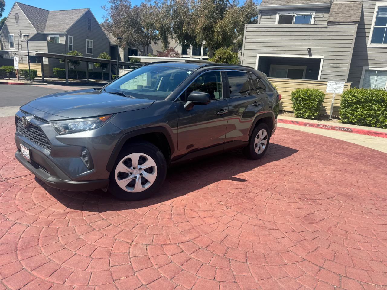 Toyota RAV4 LE 2019