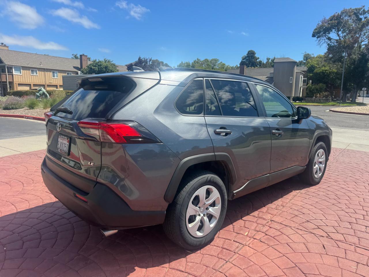 Toyota RAV4 LE 2019
