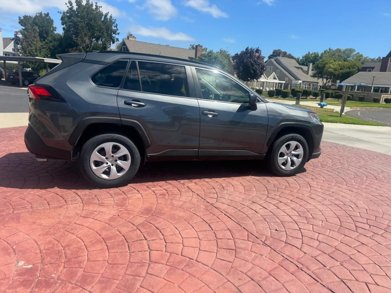 Toyota RAV4 LE 2019
