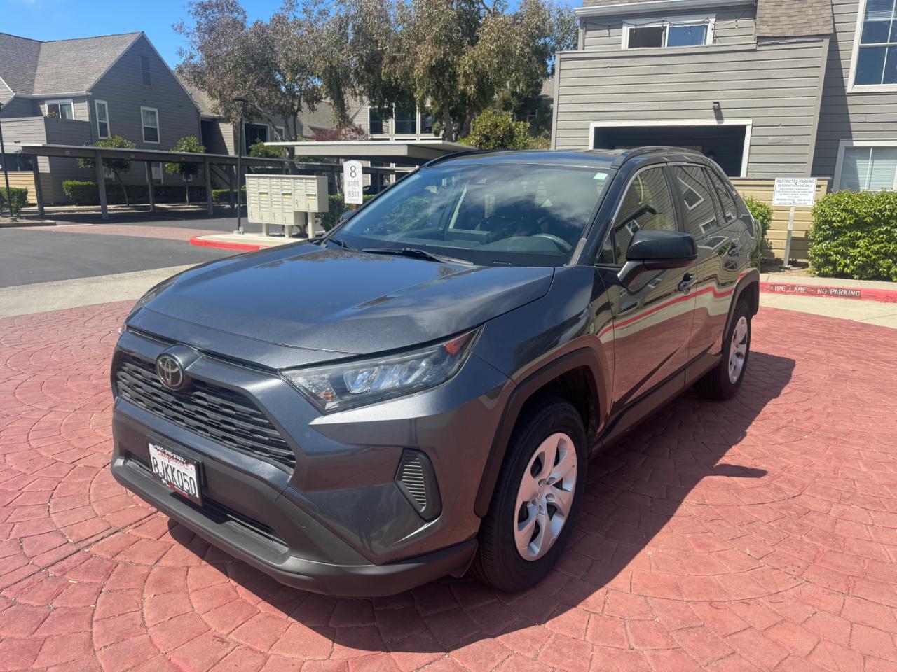 Toyota RAV4 LE 2019