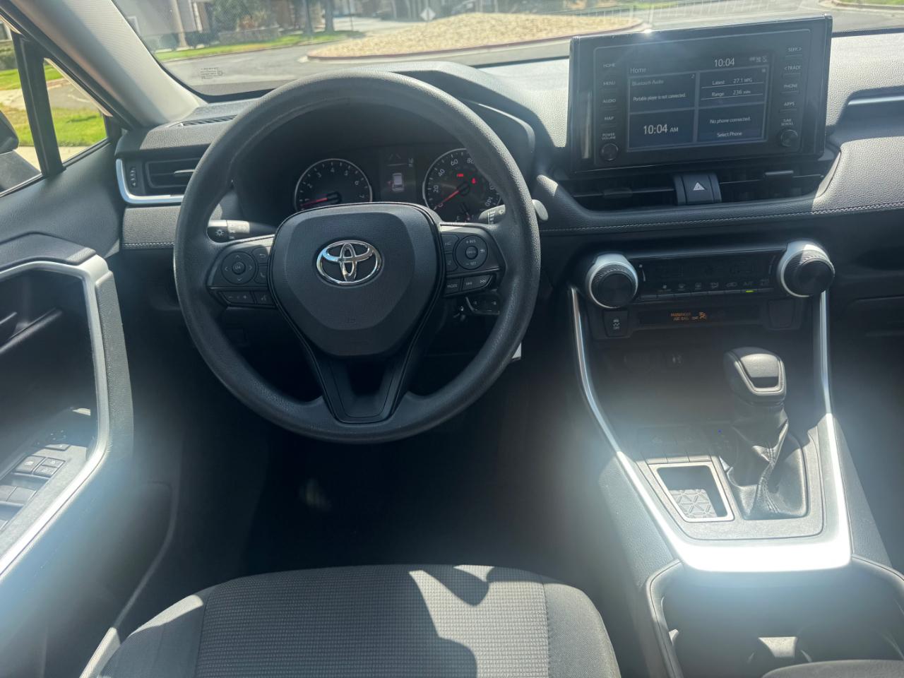 Toyota RAV4 LE 2019
