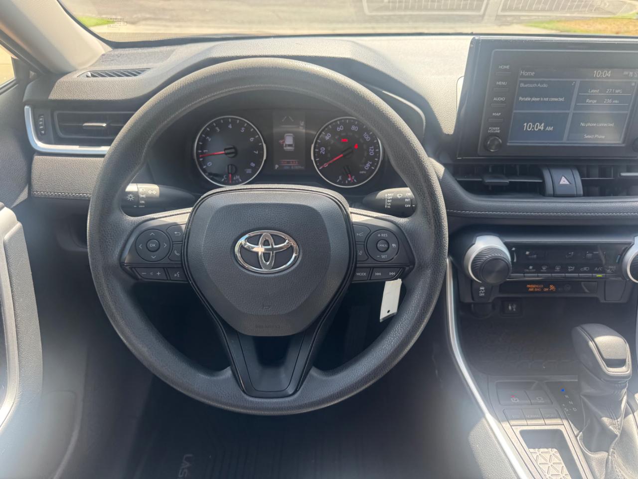 Toyota RAV4 LE 2019