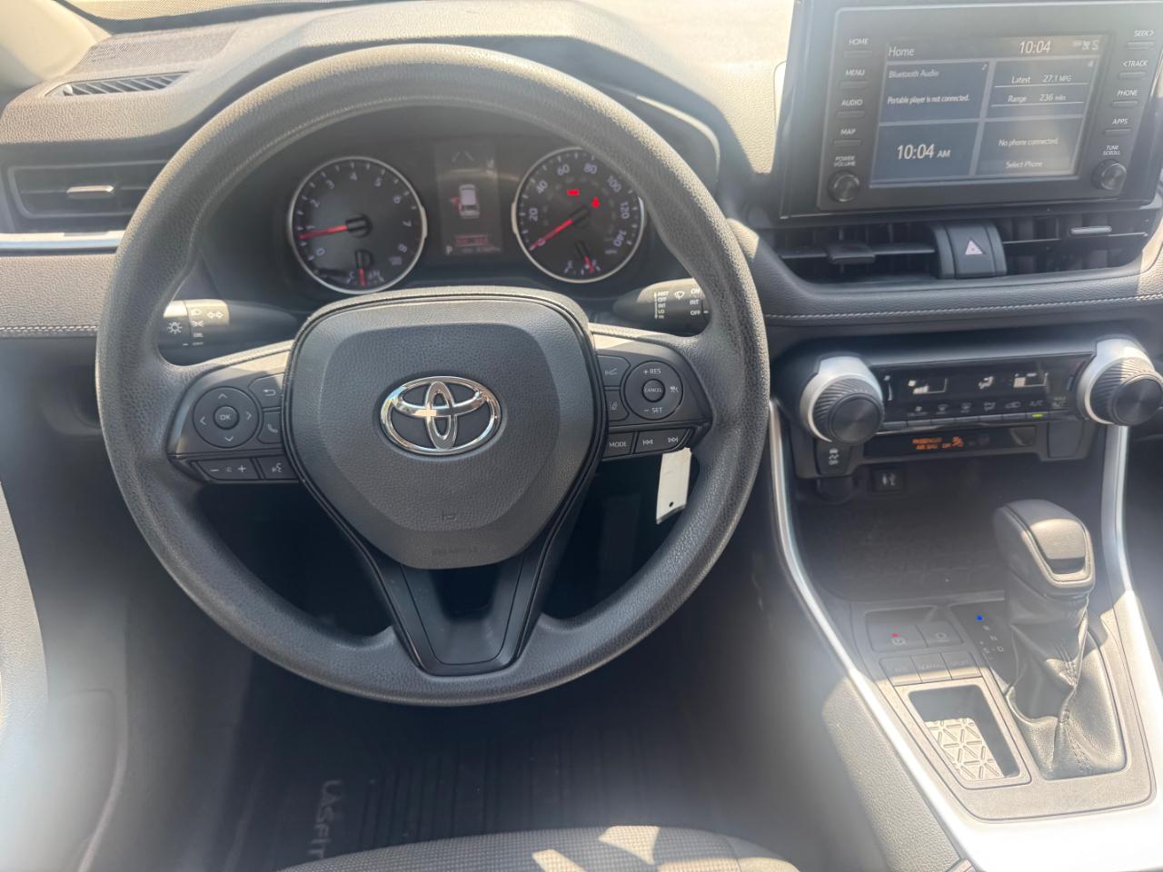 Toyota RAV4 LE 2019
