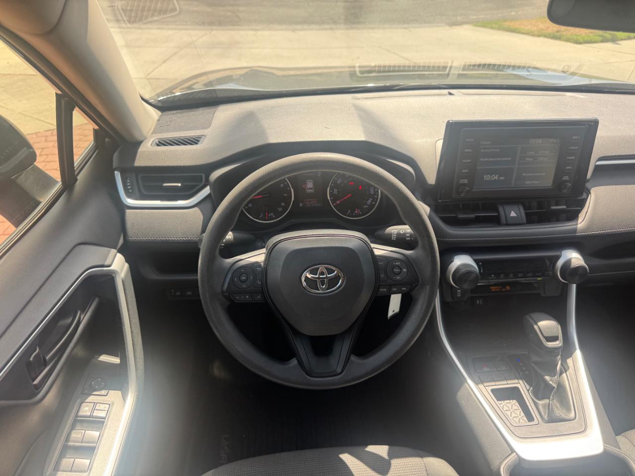 Toyota RAV4 LE 2019