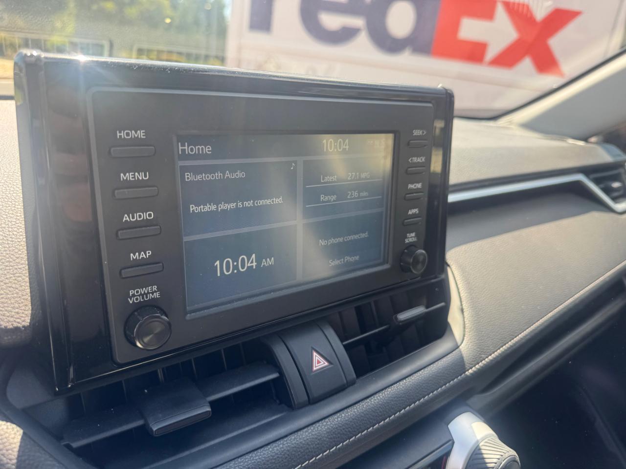 Toyota RAV4 LE 2019