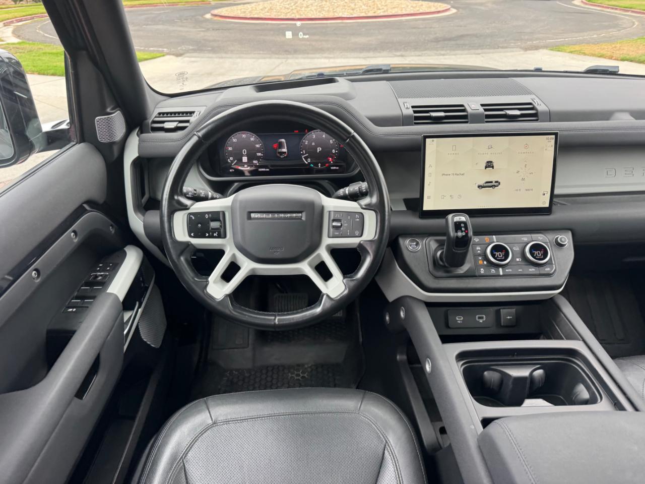 Land Rover Defender 130 S 2023