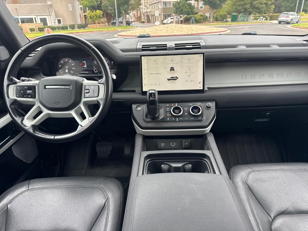 Land Rover Defender 130 S 2023