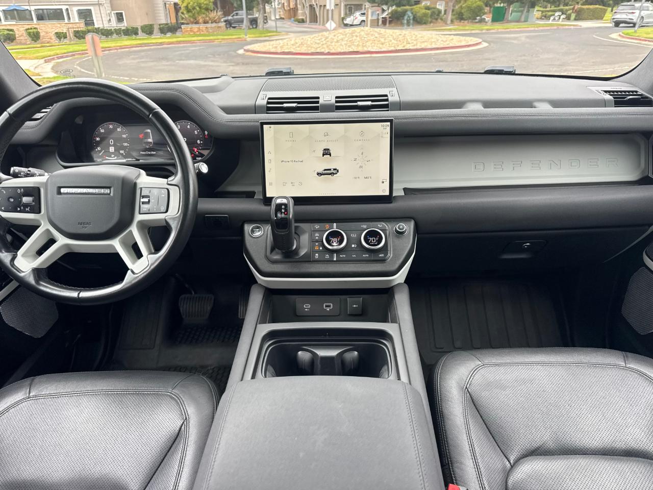 Land Rover Defender 130 S 2023