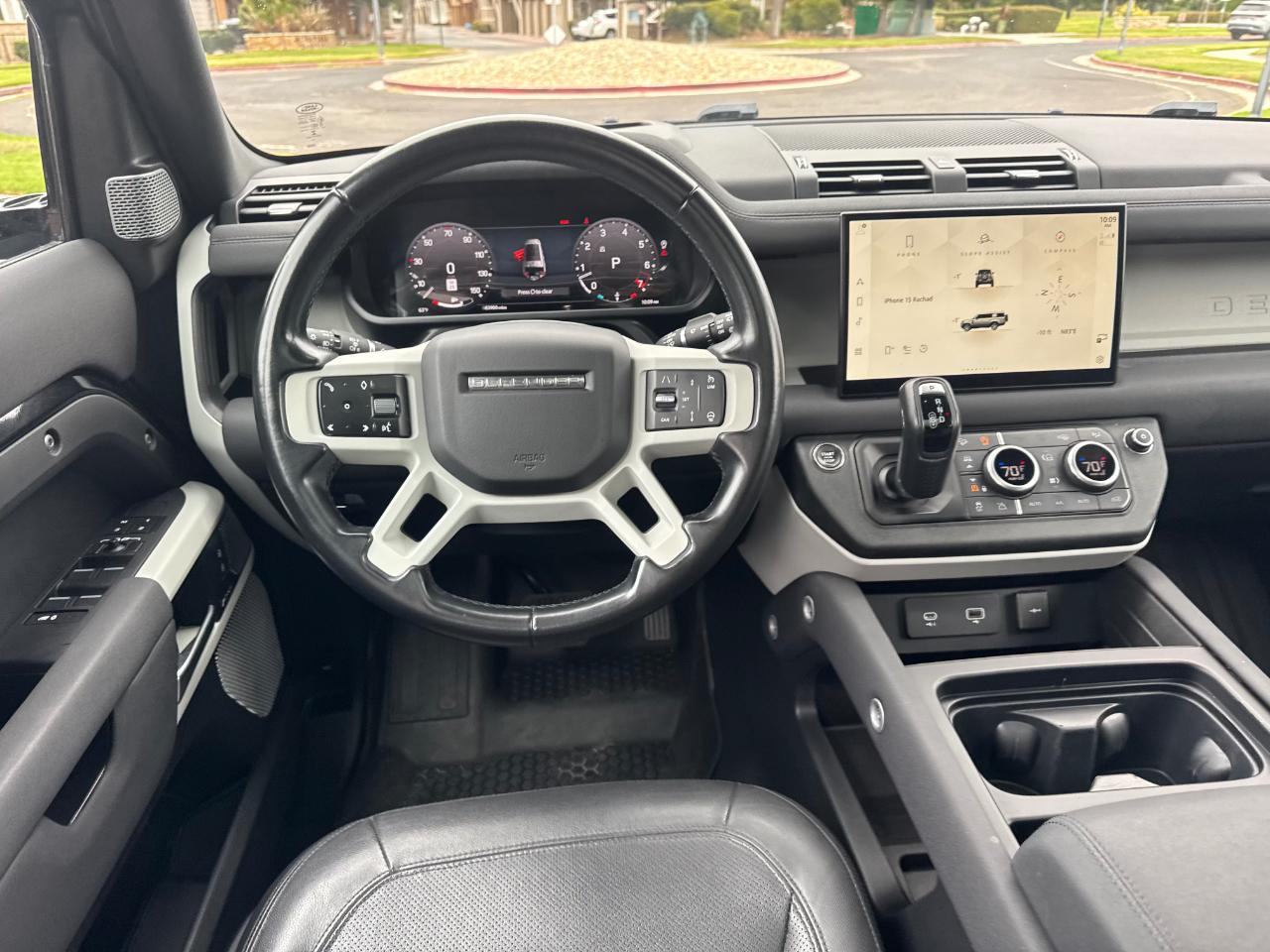 Land Rover Defender 130 S 2023