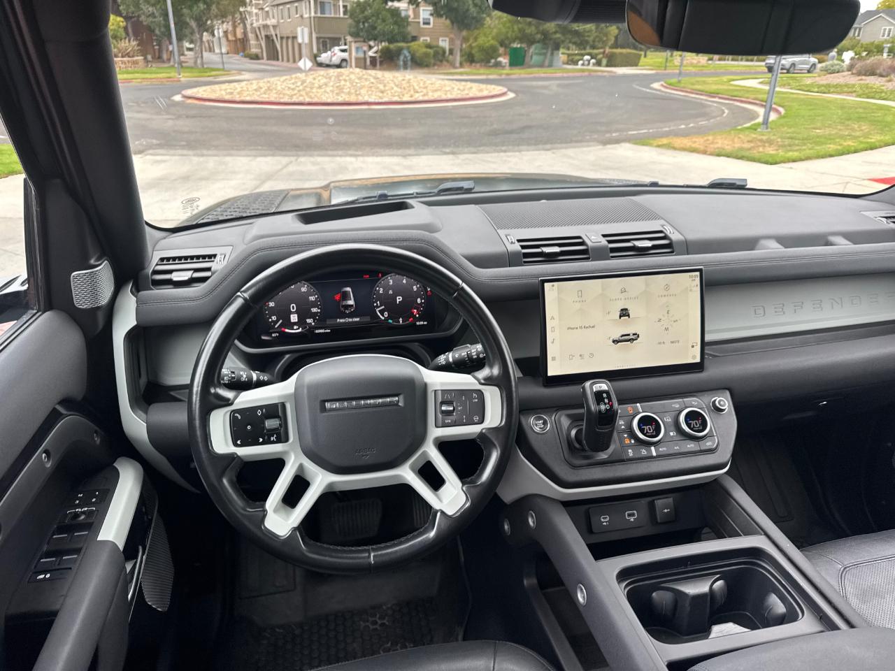 Land Rover Defender 130 S 2023