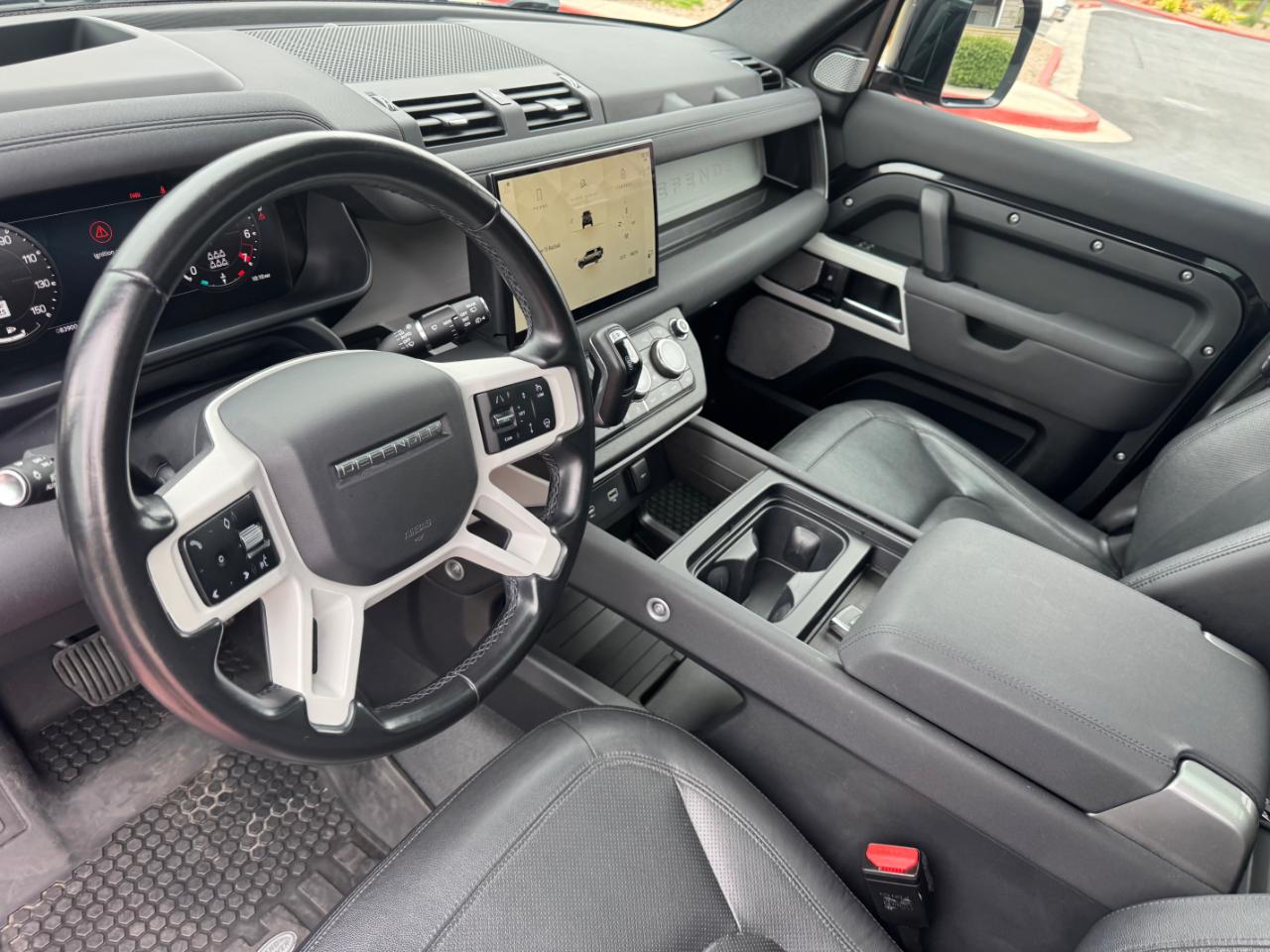 Land Rover Defender 130 S 2023