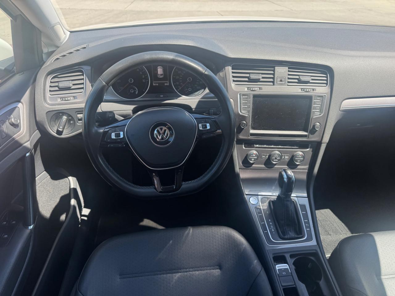 Volkswagen e-Golf SEL Premium 2016