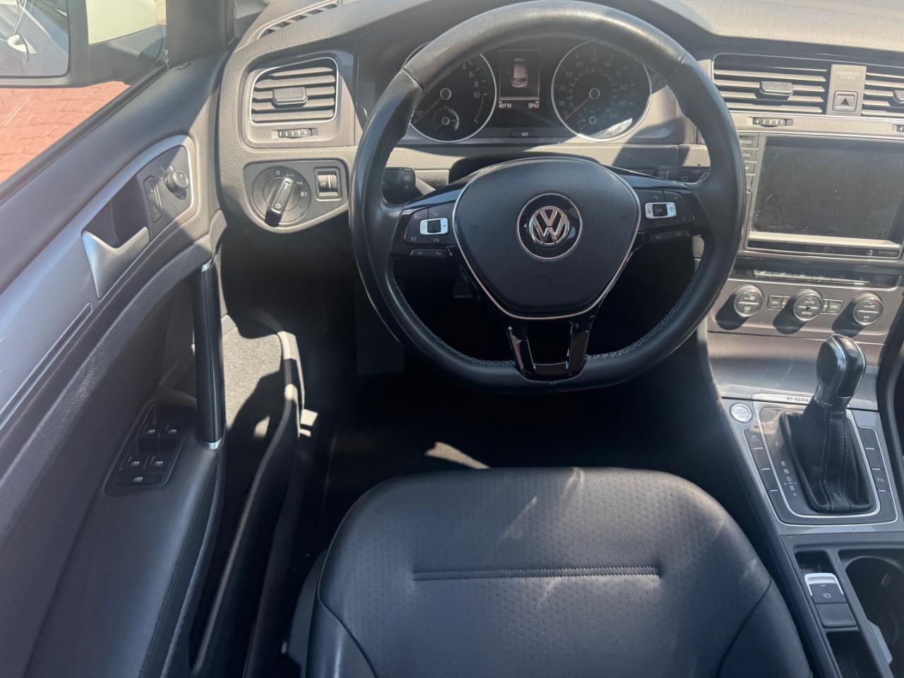 Volkswagen e-Golf SEL Premium 2016