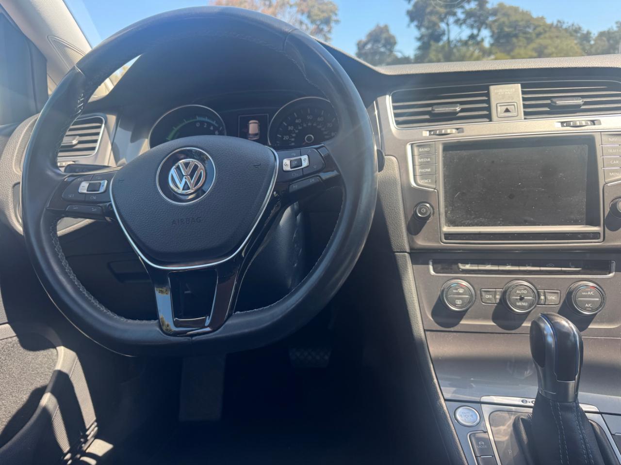 Volkswagen e-Golf SEL Premium 2016