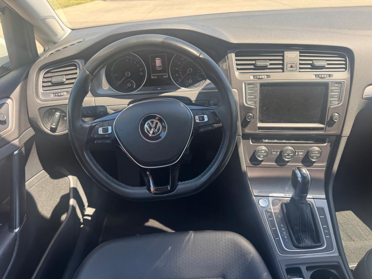 Volkswagen e-Golf SEL Premium 2016